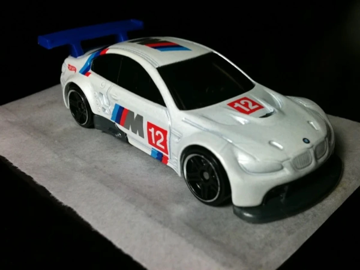 2012 BMW M3 GT2 White: No Package: Image 2