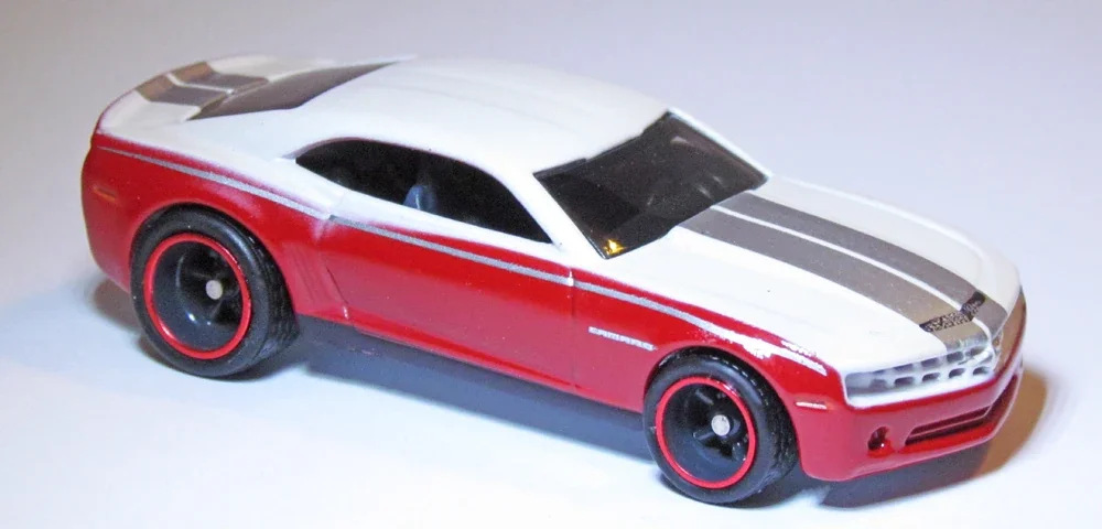 2012 Chevy Camaro Concept White: Image 2