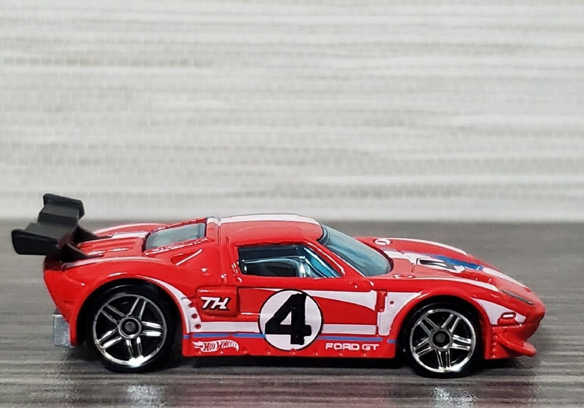 2012 Ford GT Red: Image 3