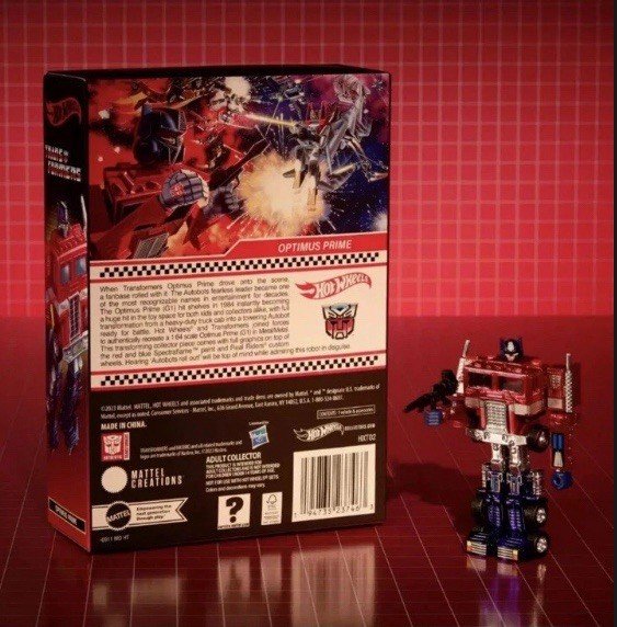 2024 Optimus Prime Red: Image 6