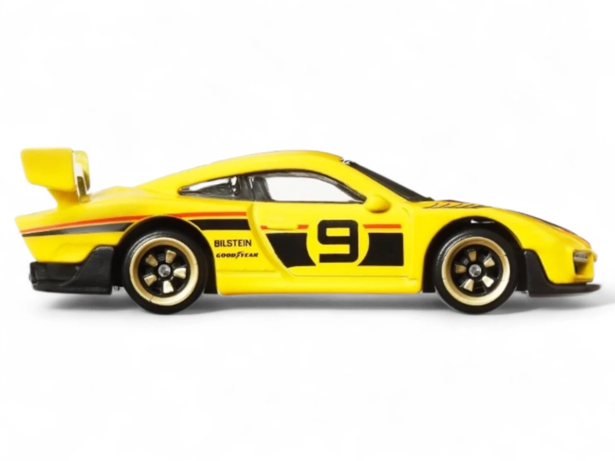2024 Porsche 935 Yellow: No Package: Image 8