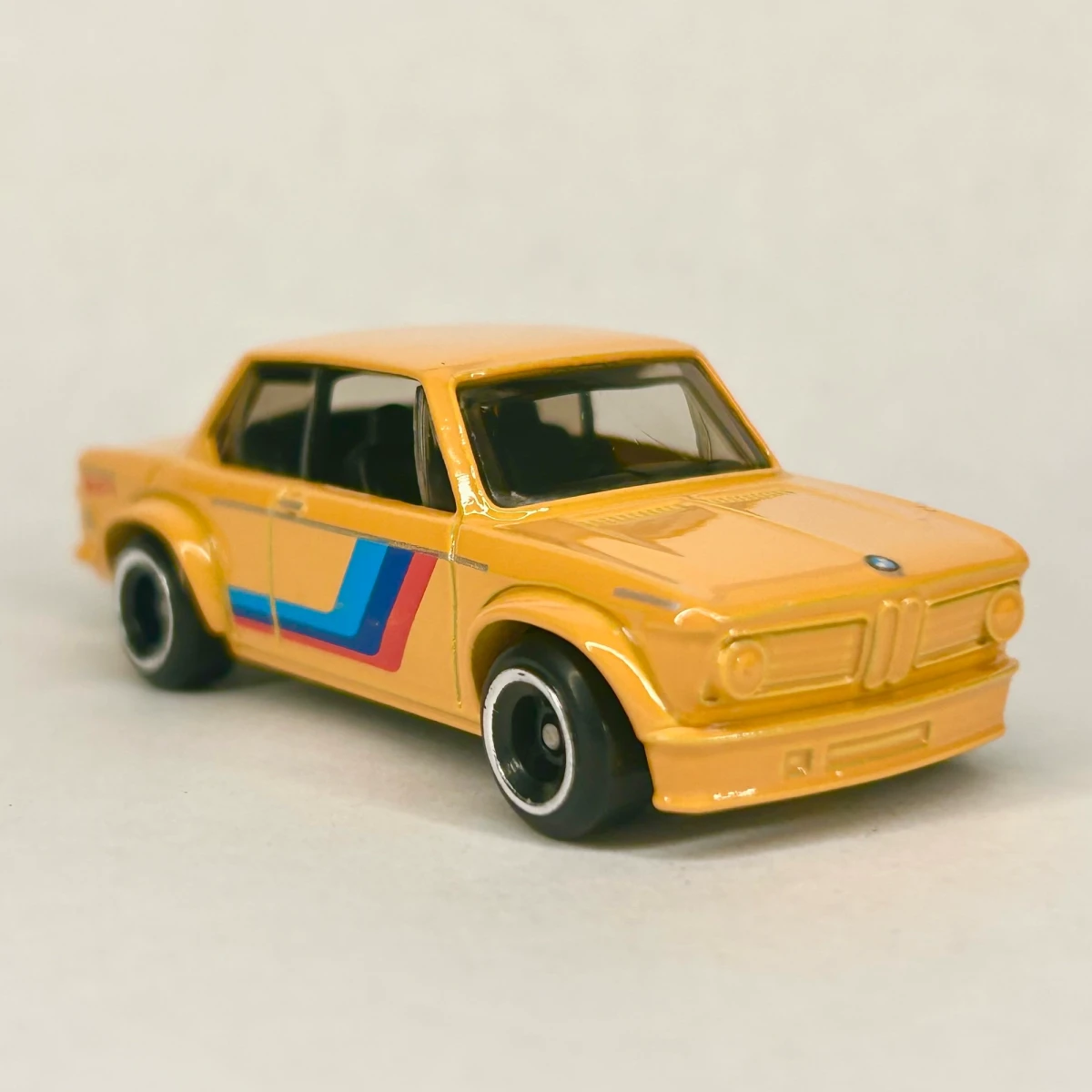 2025 BMW 2002 Yellow: No Package: Image 4