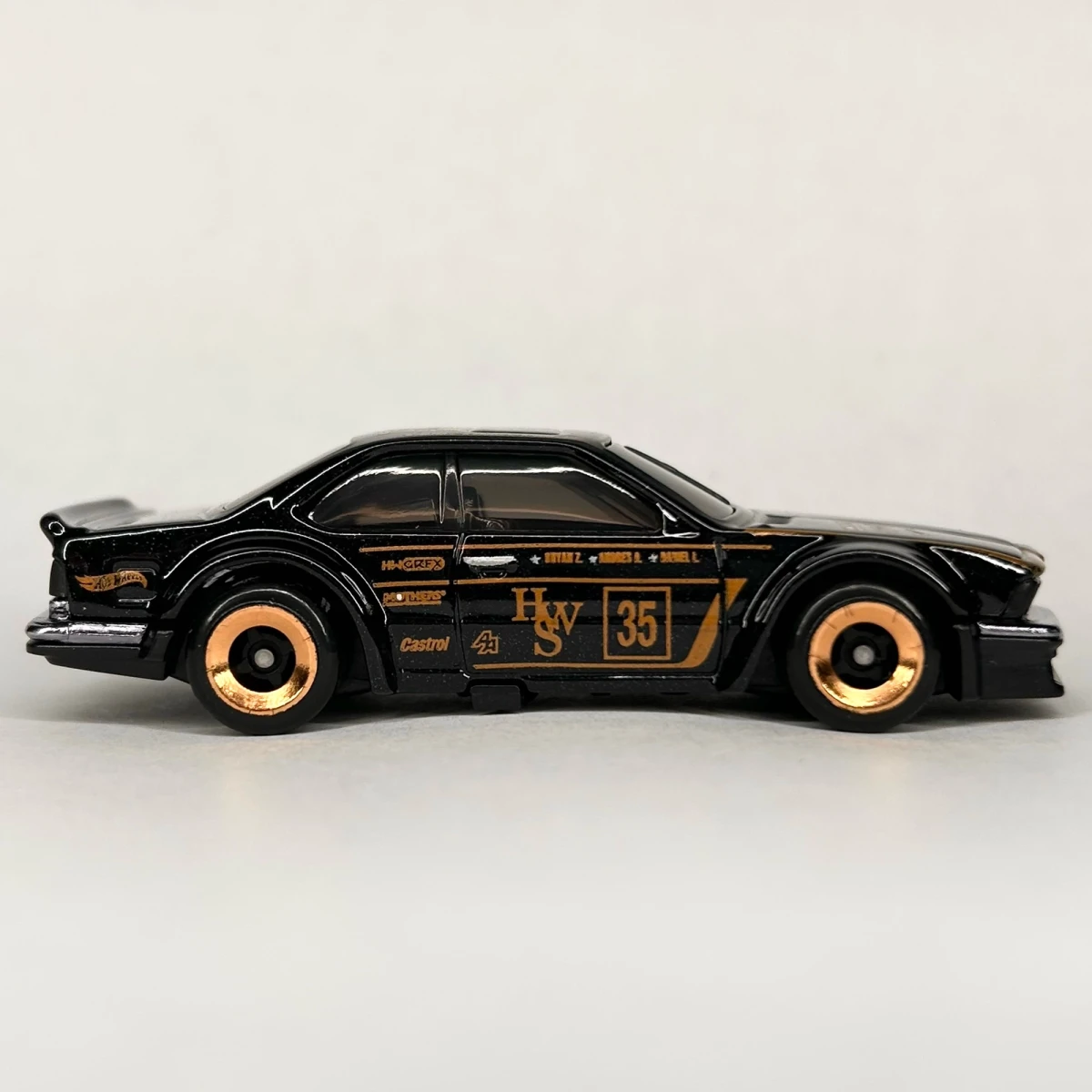 2025 BMW 635 CSi Black: No Package: Image 6