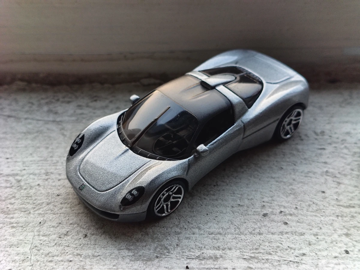 2025 Gordon Murray Automotive T.33 Silver: No Package: Image 4
