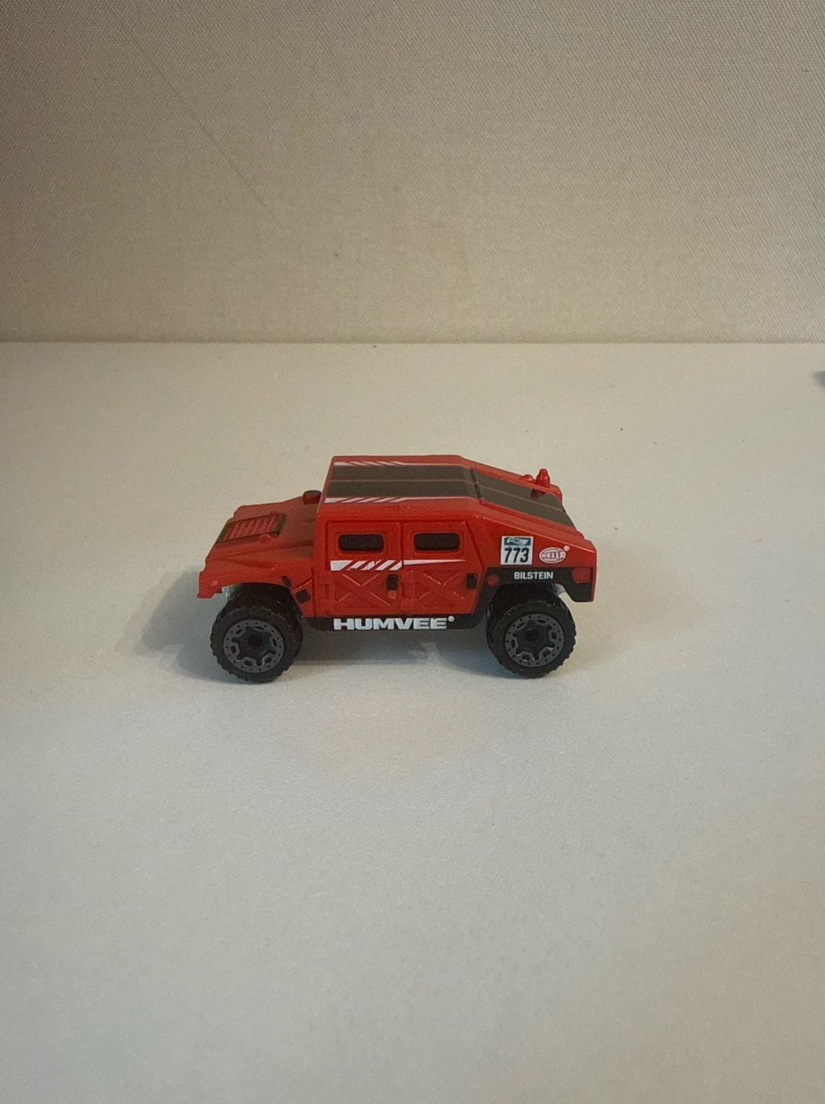 2025 Humvee Red: No Package: Image 3