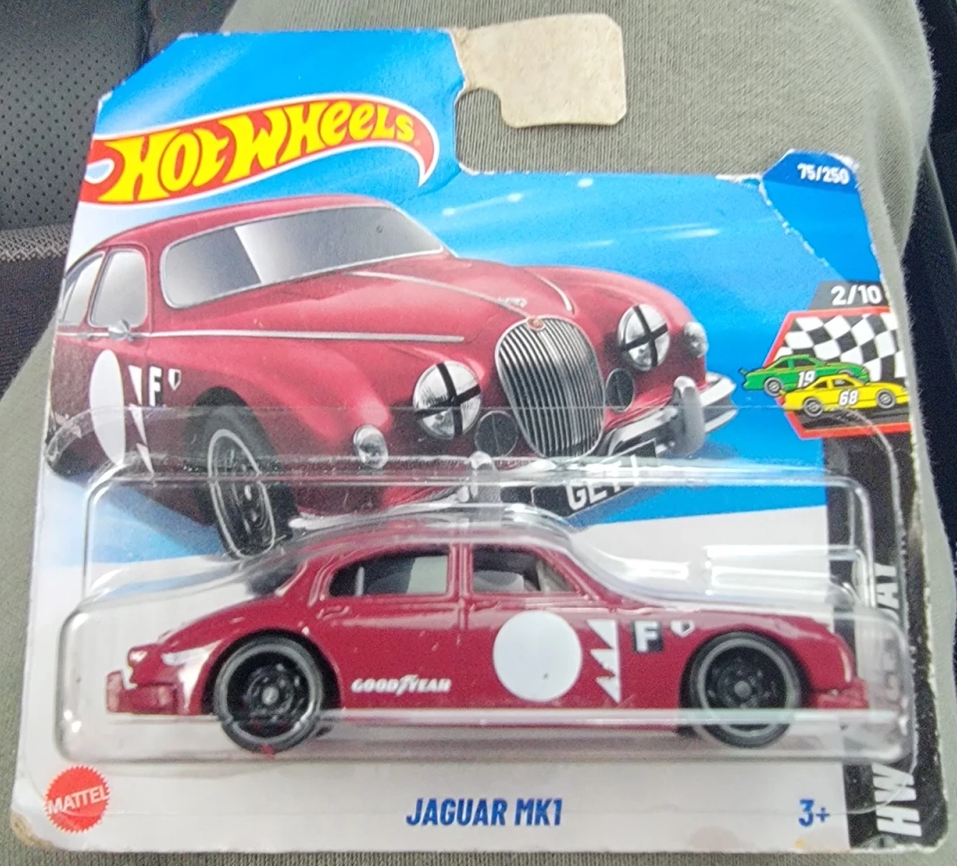 2025 Jaguar MK1 Red: Short: Image 3