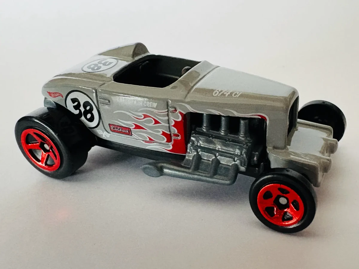 2025 Max Steel Grey: No Package: Image 2