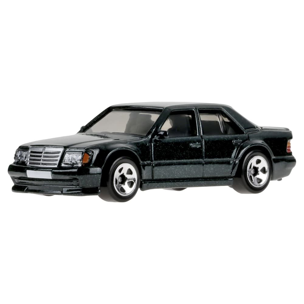 2025 Mercedes-Benz 500 E Green: Image 4