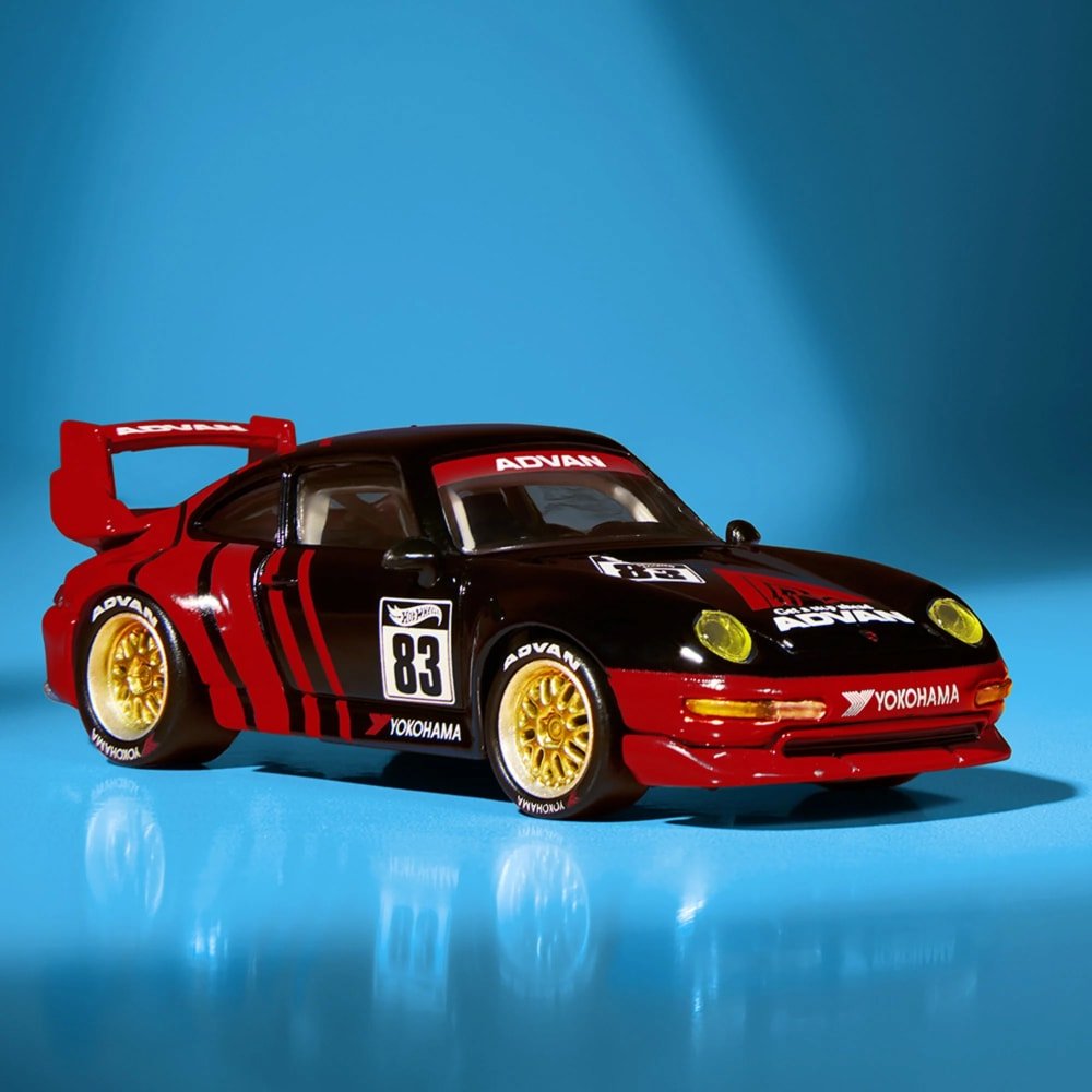 2025 Porsche 911 GT2 EVO 993 Black: Image 4