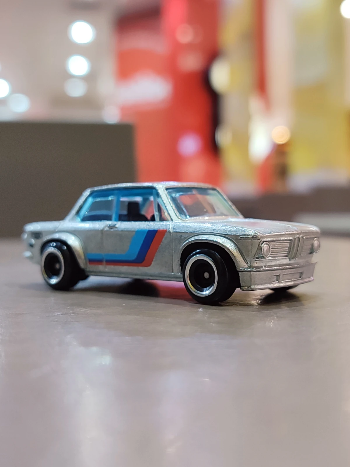 2025 BMW 2002 ZAMAC: No Package: Image 2