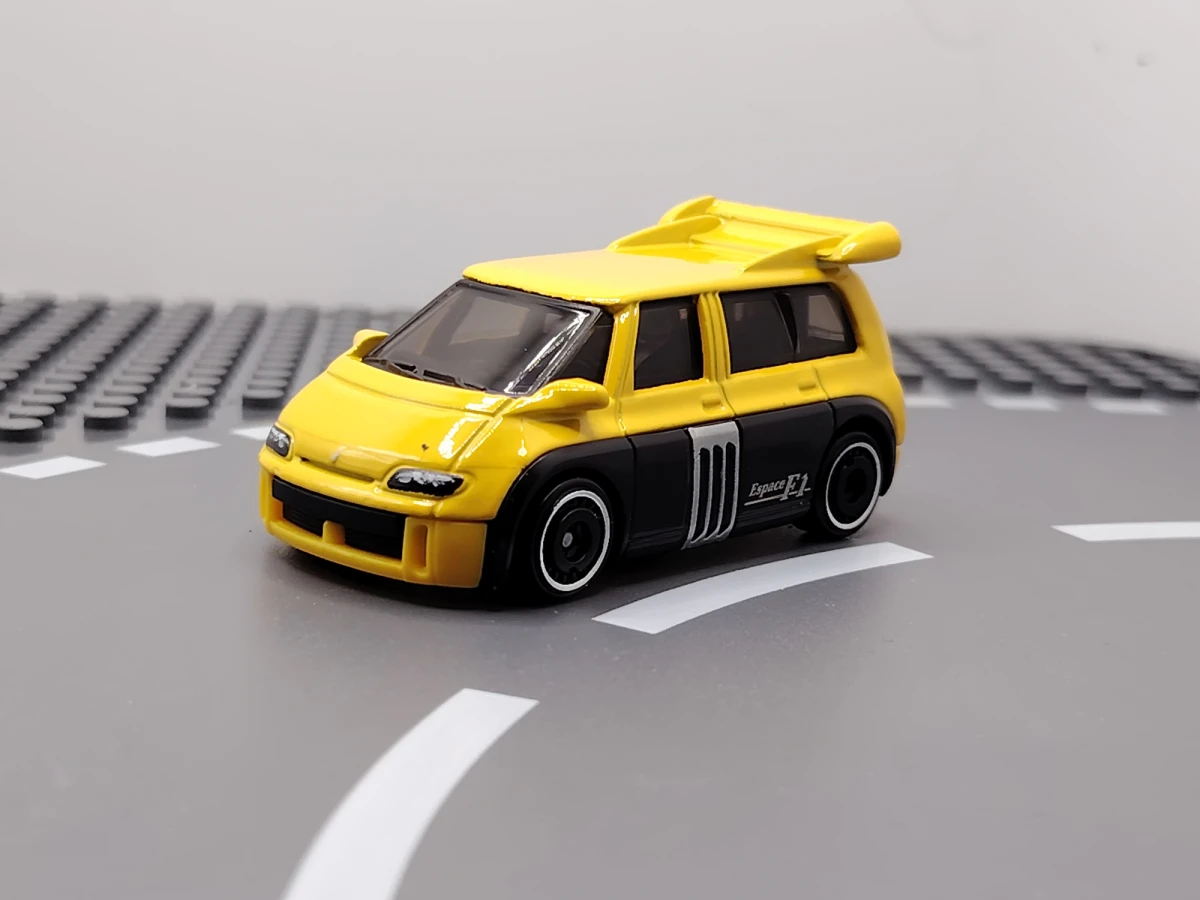 2025 Renault Espace F1 Yellow: No Package: Image 3