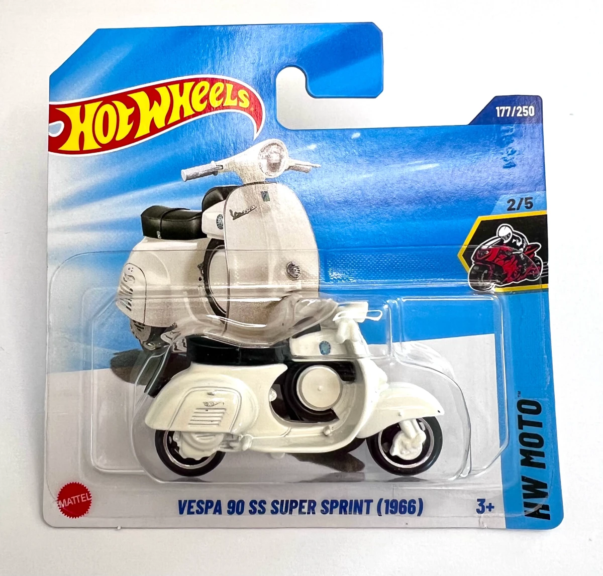 2025 Vespa 90 SS Super Sprint (1966) White: Short: Image 2