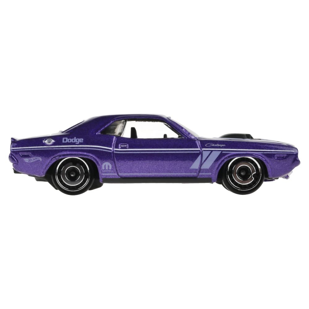 2025 70 Dodge Hemi Challenger Purple: Image 6