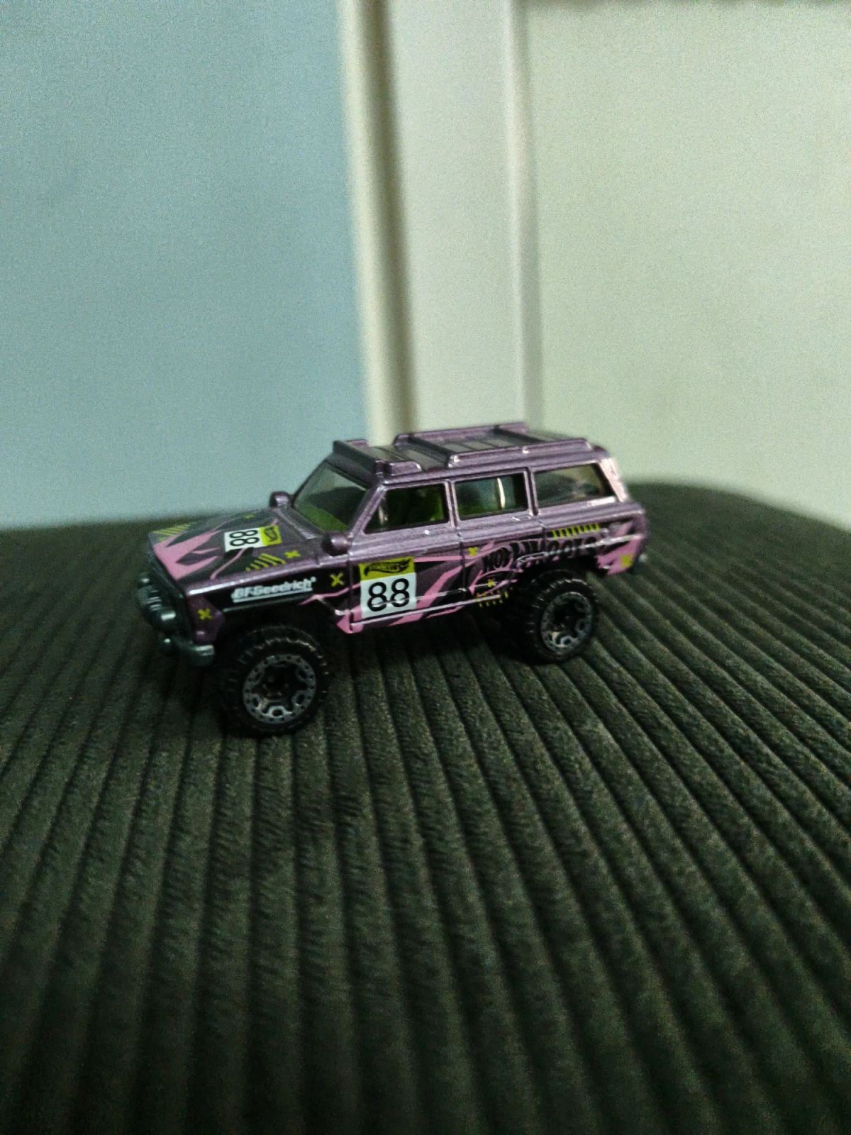 2025 1988 Jeep Wagoneer ZAMAC: No Package: Image 2