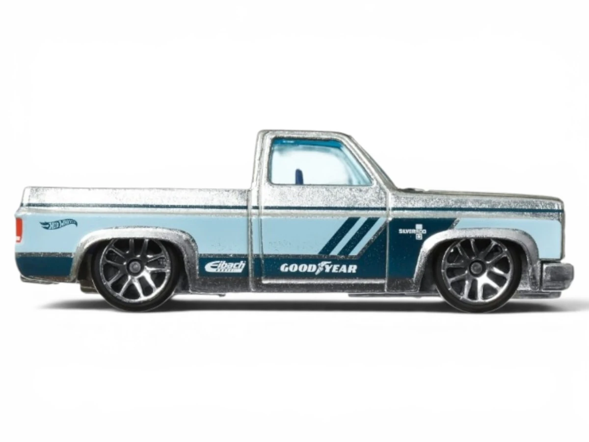 2024 83 Chevy Silverado ZAMAC: No Package: Image 2