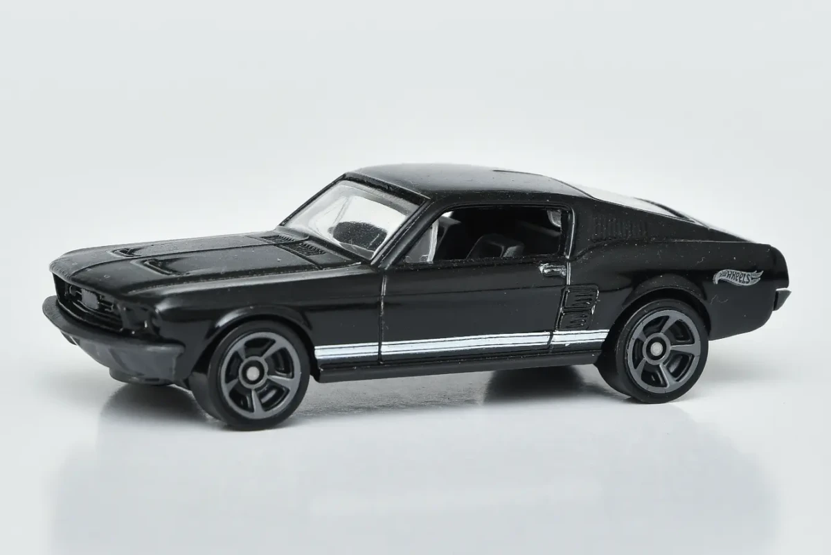 2025 67 Mustang Black: No Package: Image 4