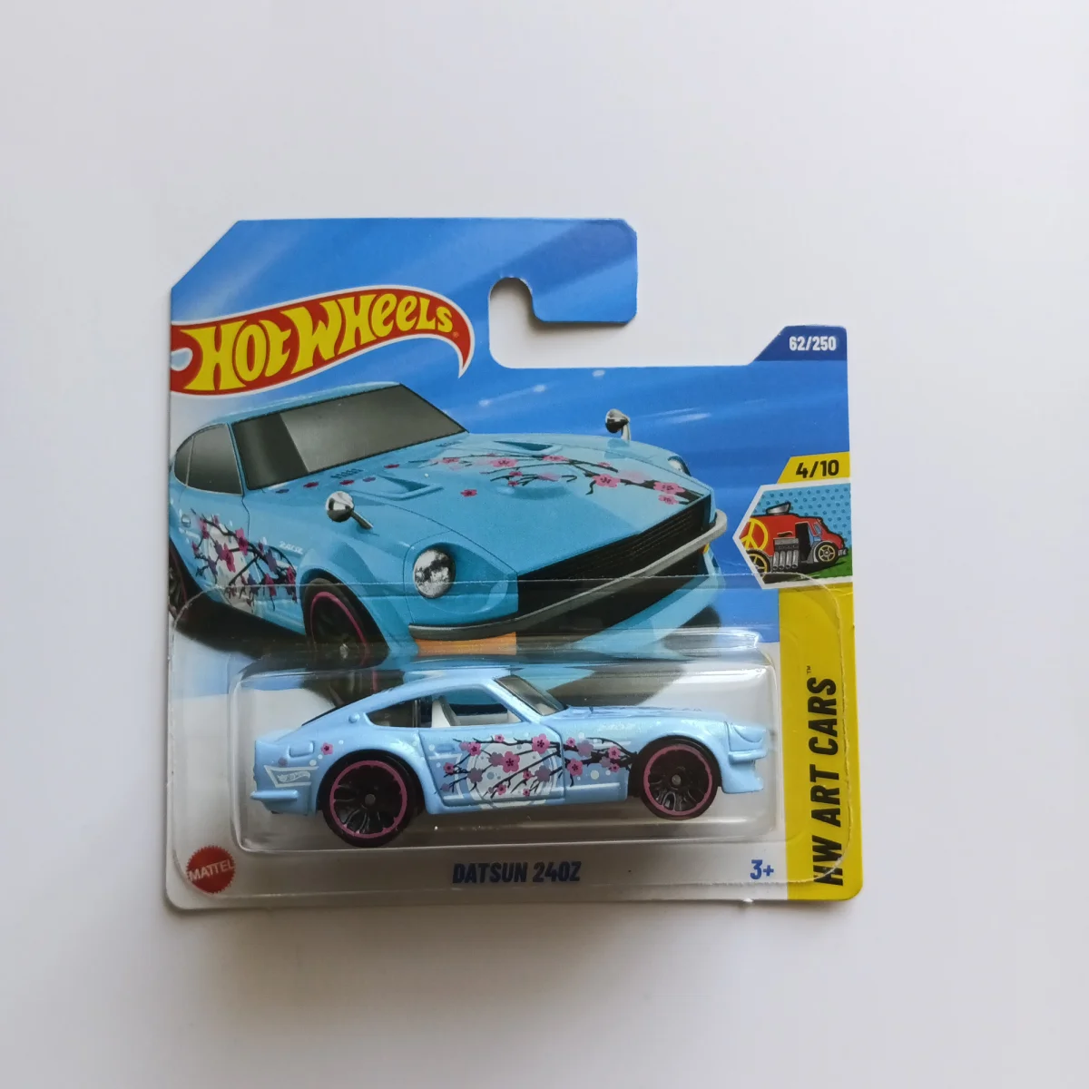 2025 Datsun 240Z Blue: Short: Image 2