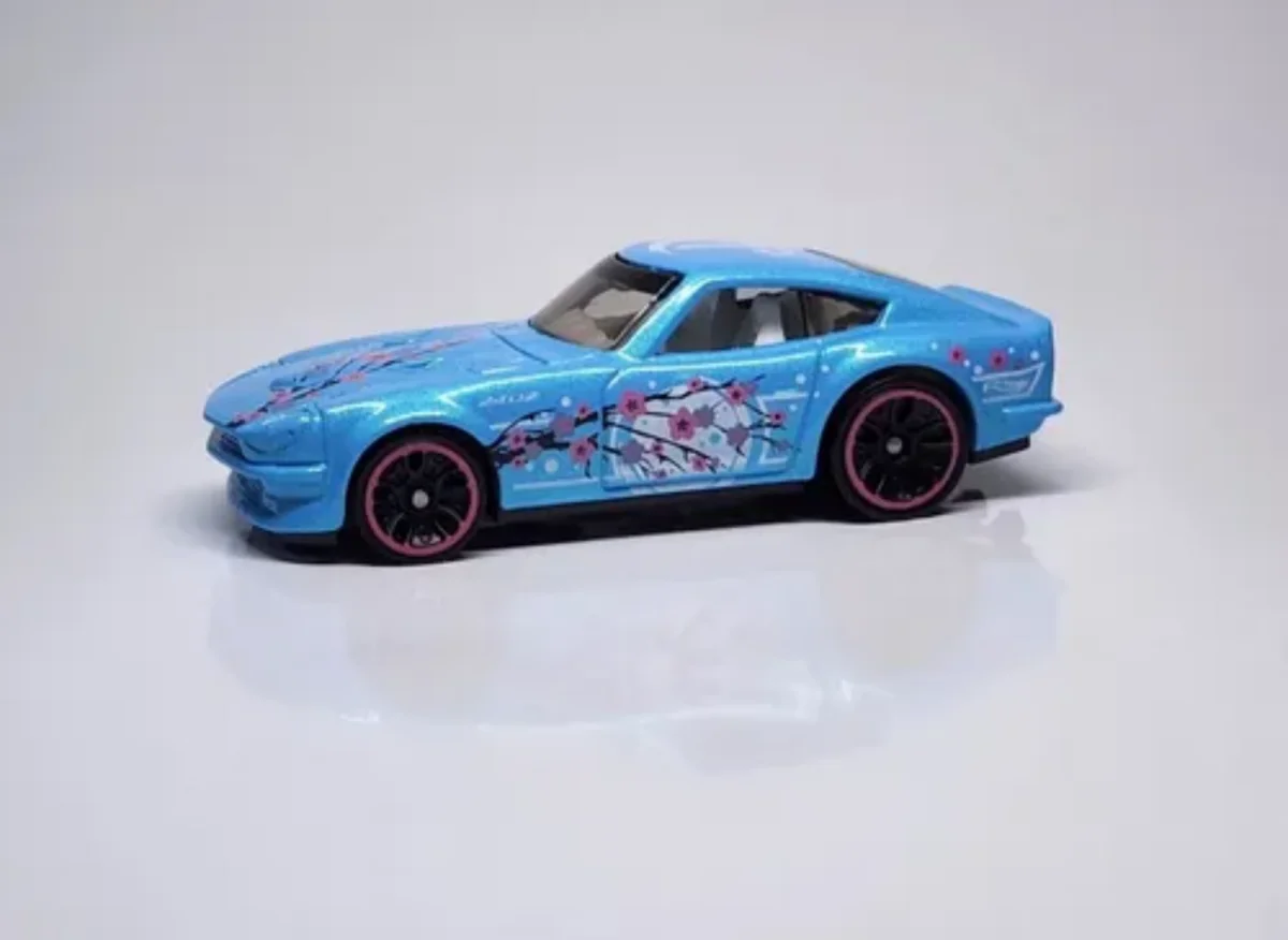 2025 Datsun 240Z Blue: No Package: Image 3