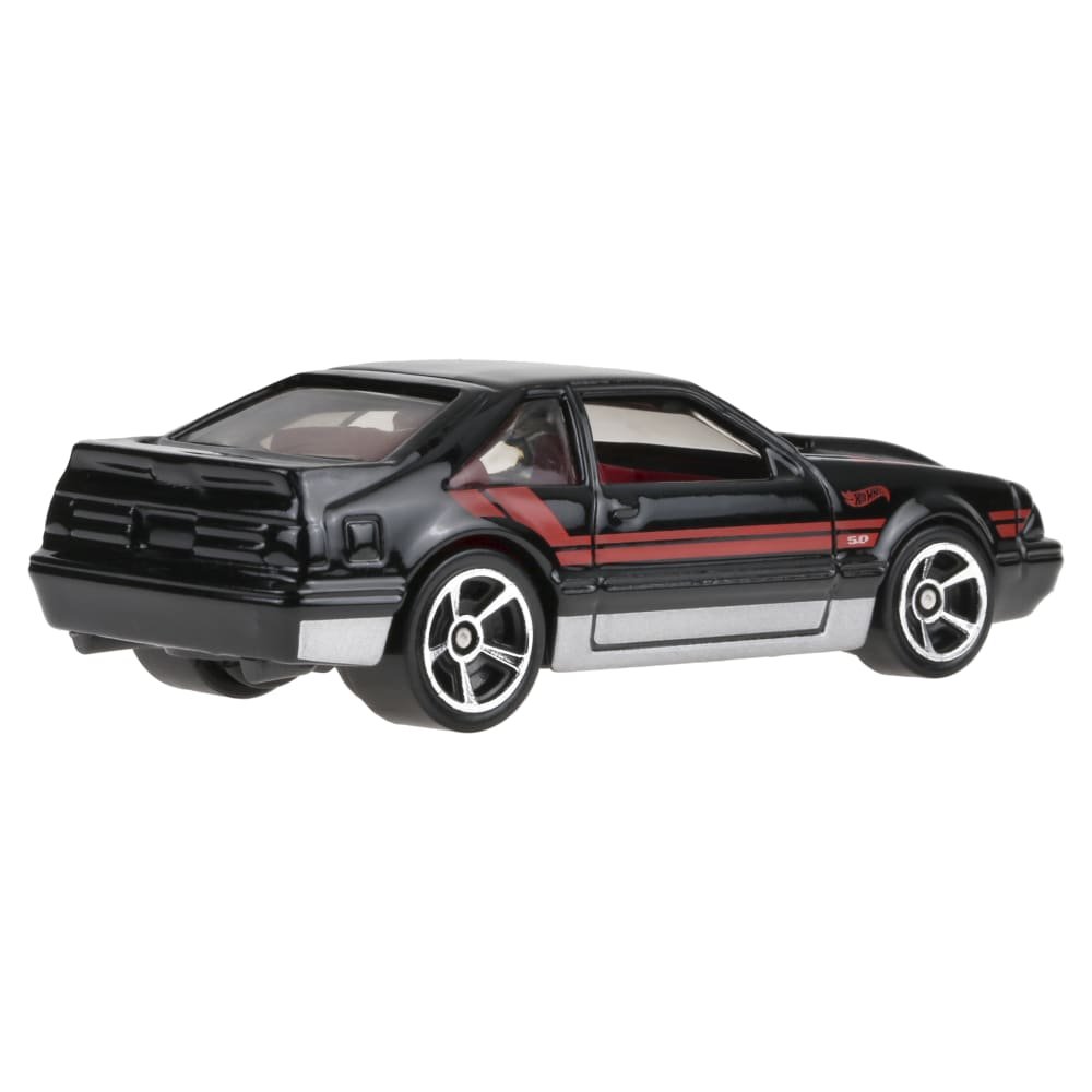 2025 92 Ford Mustang Black: Image 5