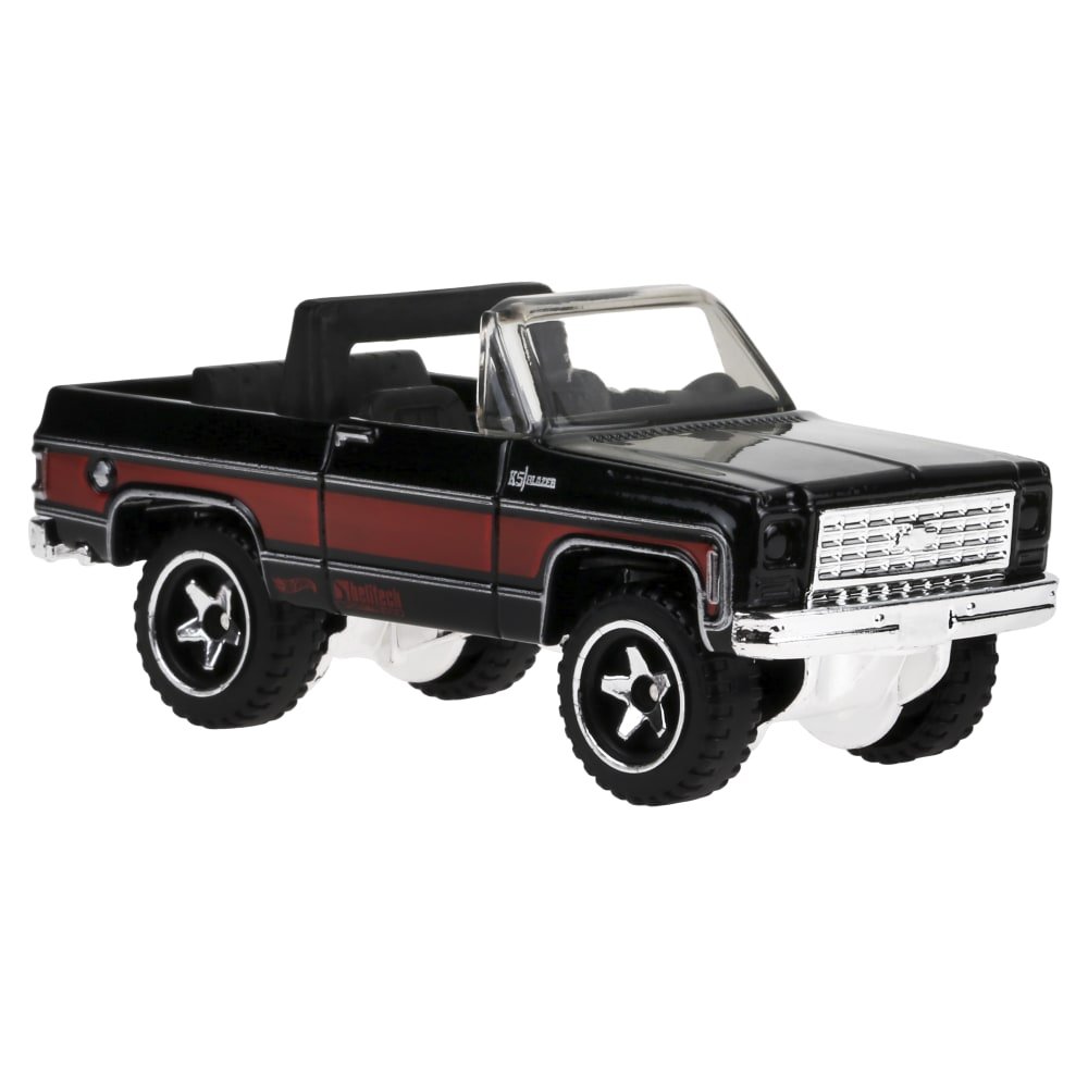 2025 75 Chevy Blazer Custom Black: Image 6