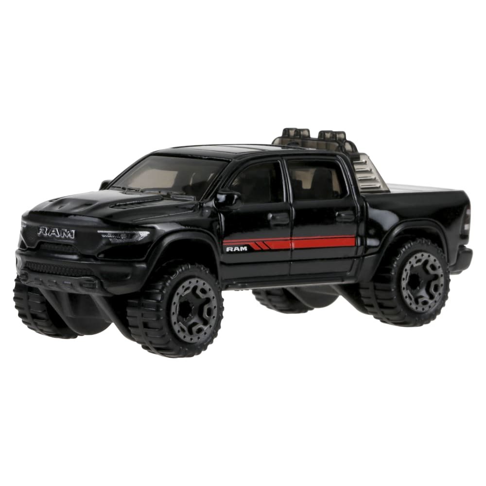 2025 23 RAM 1500 Black: Image 3