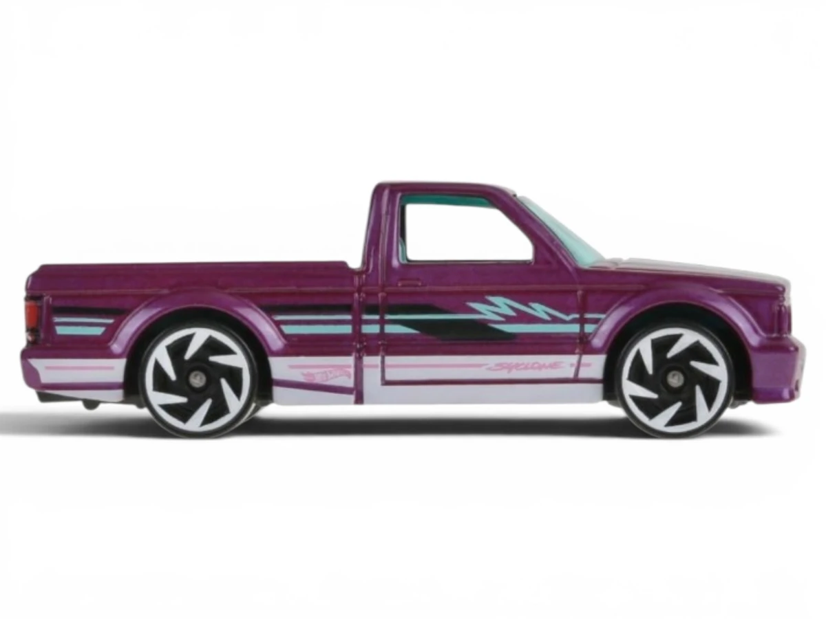 2025 91 GMC Syclone Purple: No Package: Image 2