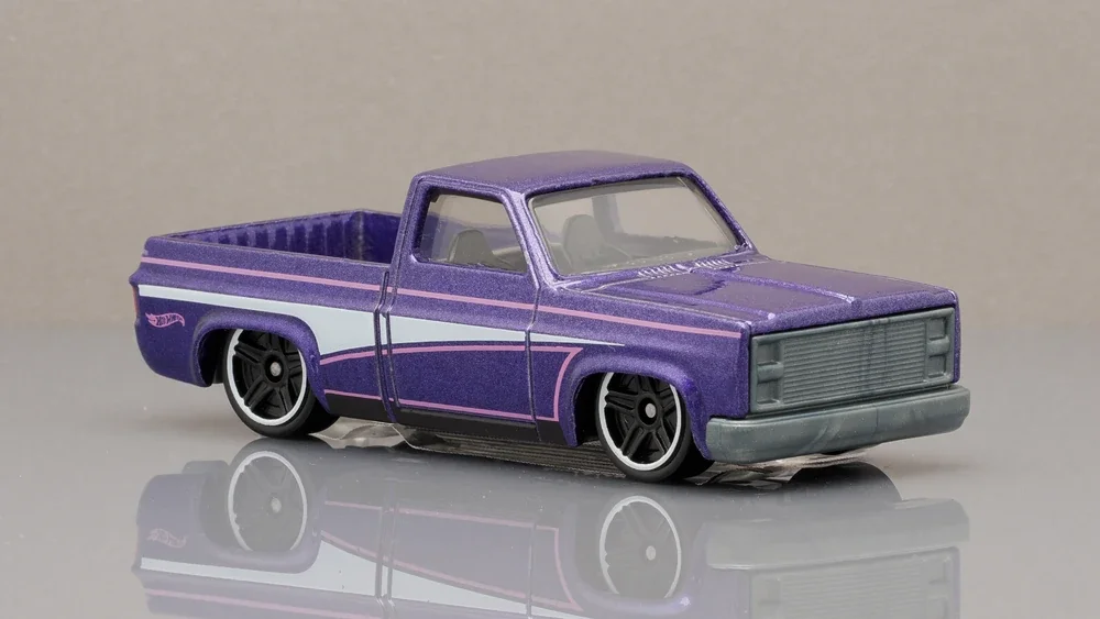 2025 83 Chevy Silverado Purple: Image 2