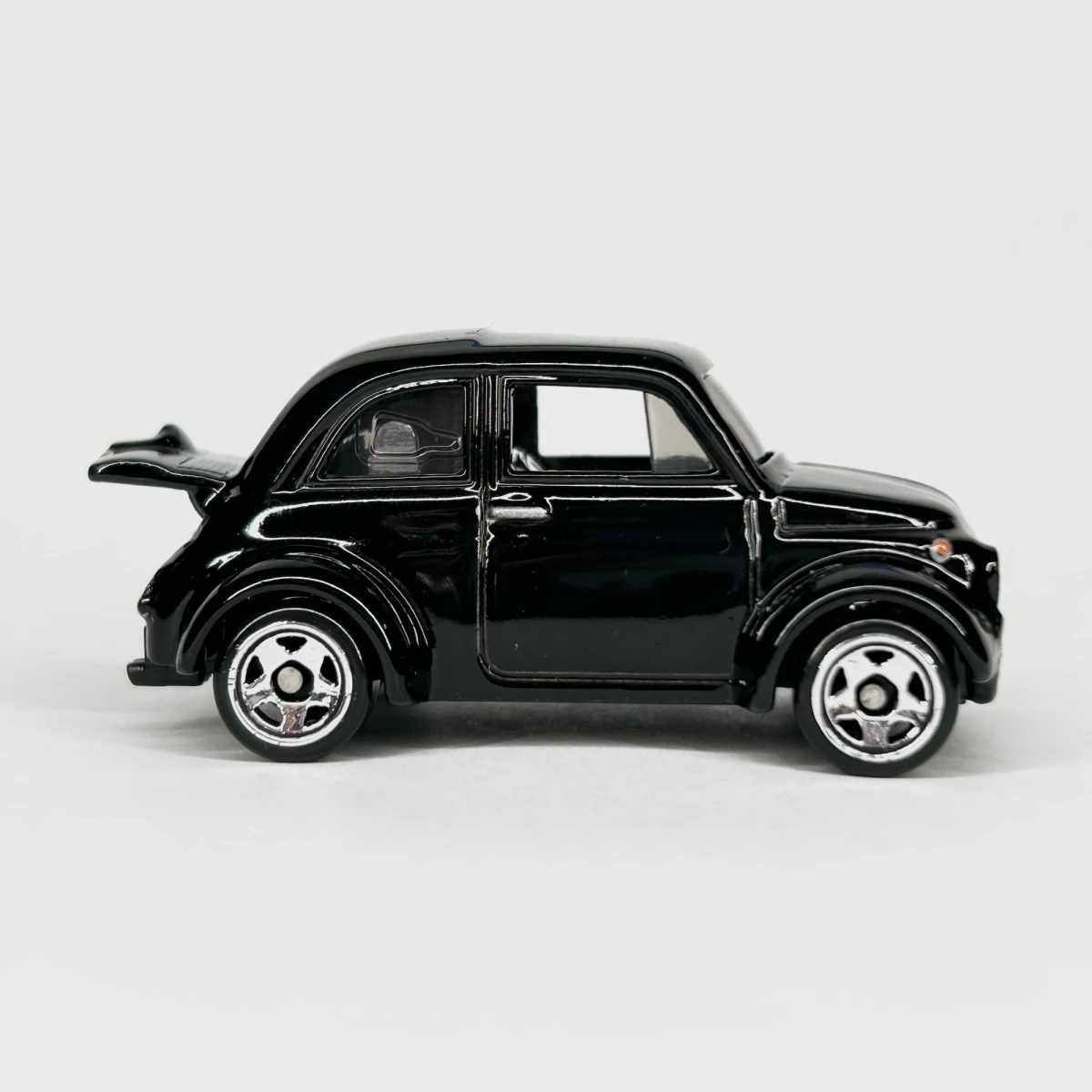 2025 60s Fiat 500 D Modificado Black: No Package: Image 6