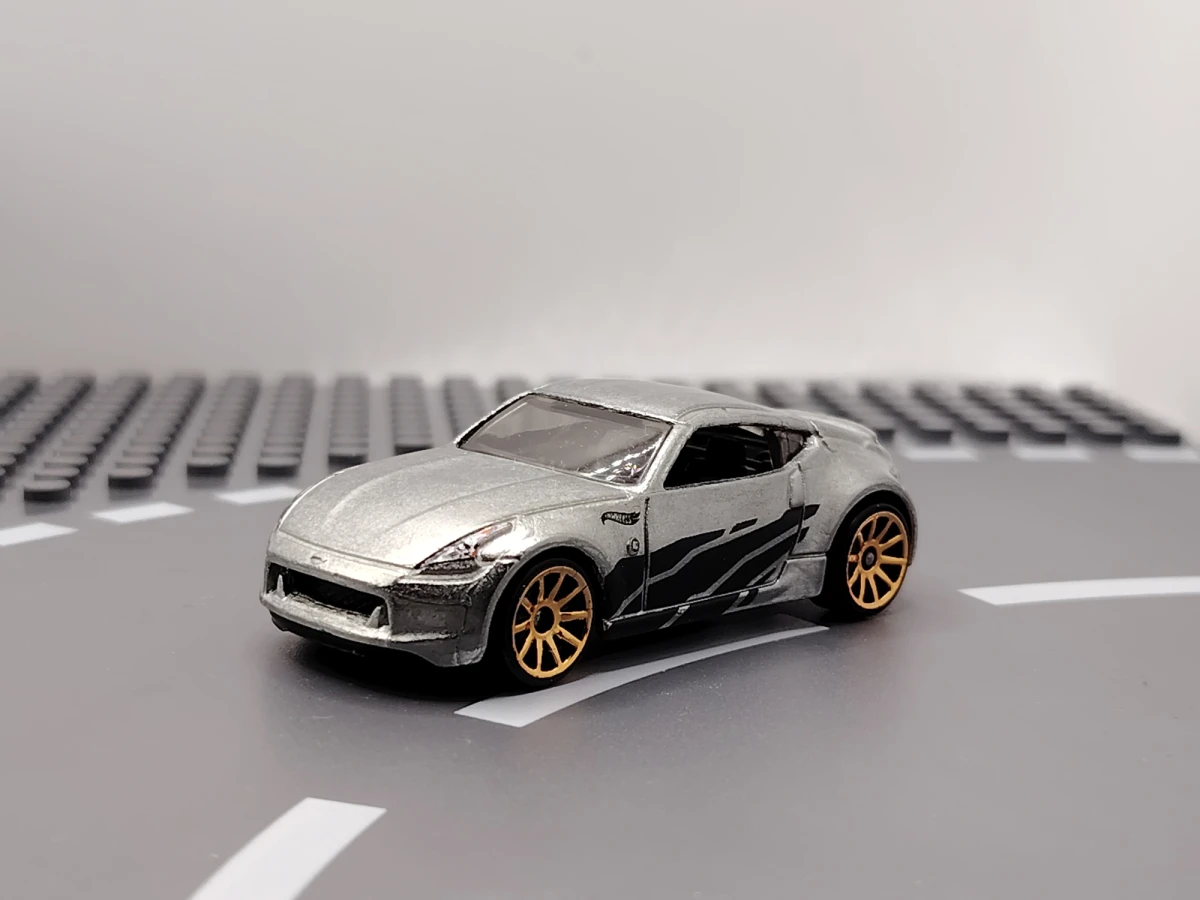 2023 Nissan 370Z ZAMAC: No Package: Image 2