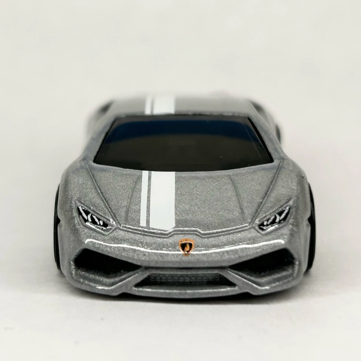 2025 Lamborghini Huracán LP 610-4 Silver: No Package: Image 4