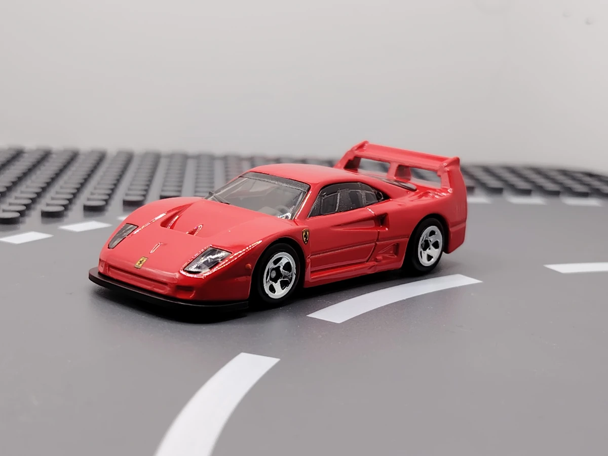 2025 Ferrari F40 Competizione Red: No Package: Image 3