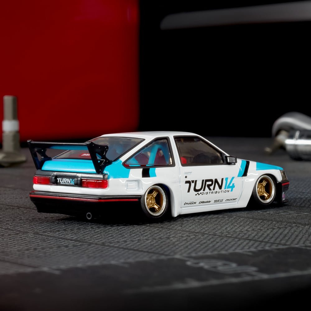 2025 Toyota Corolla Levin (AE86) Custom White: Image 3