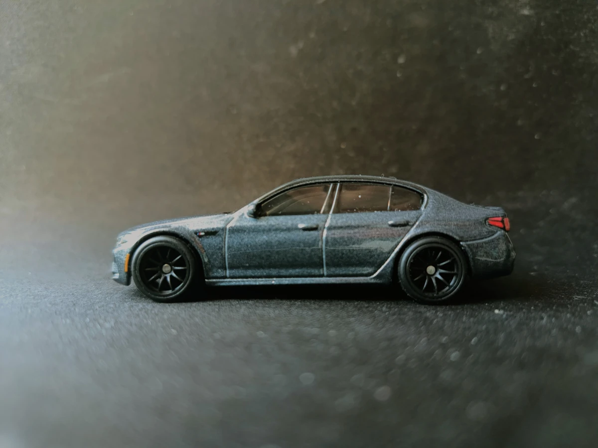 2025 2021 BMW M5 Grey: No Package: Image 2
