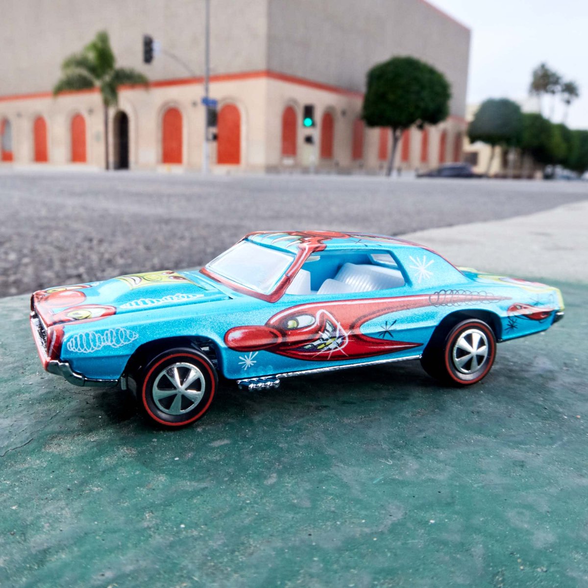 2025 Custom T-Bird Blue: Image 16