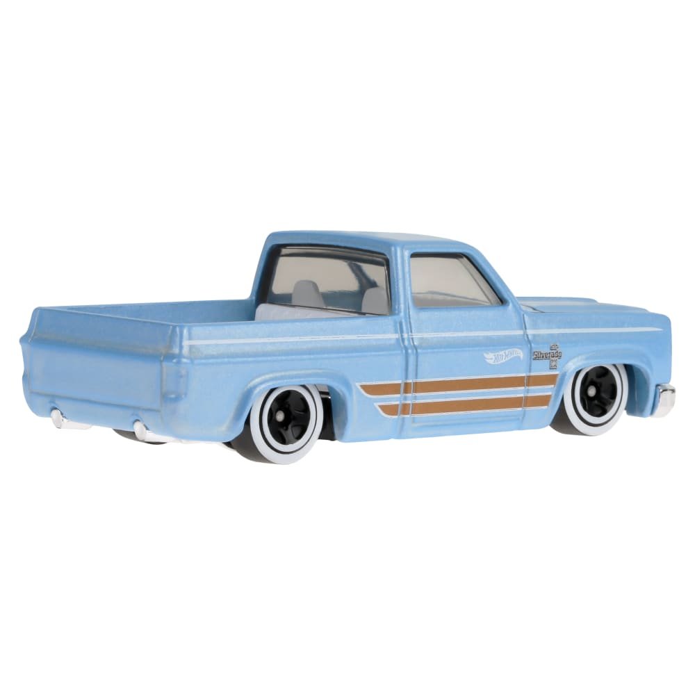 2025 83 Chevy Silverado Blue: Image 3