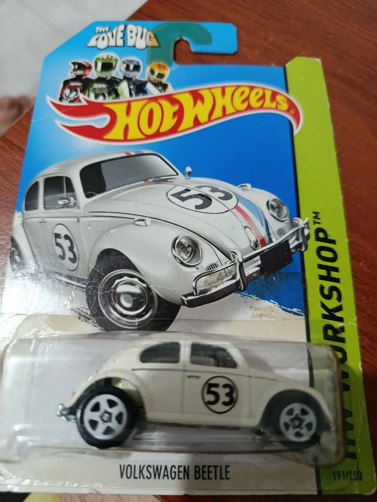 2014 Volkswagen Beetle White: Long (INT): Image 2