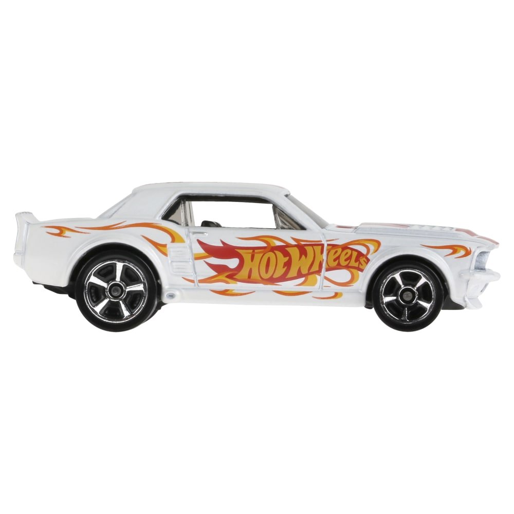2025 67 Ford Mustang Coupe White: Image 5