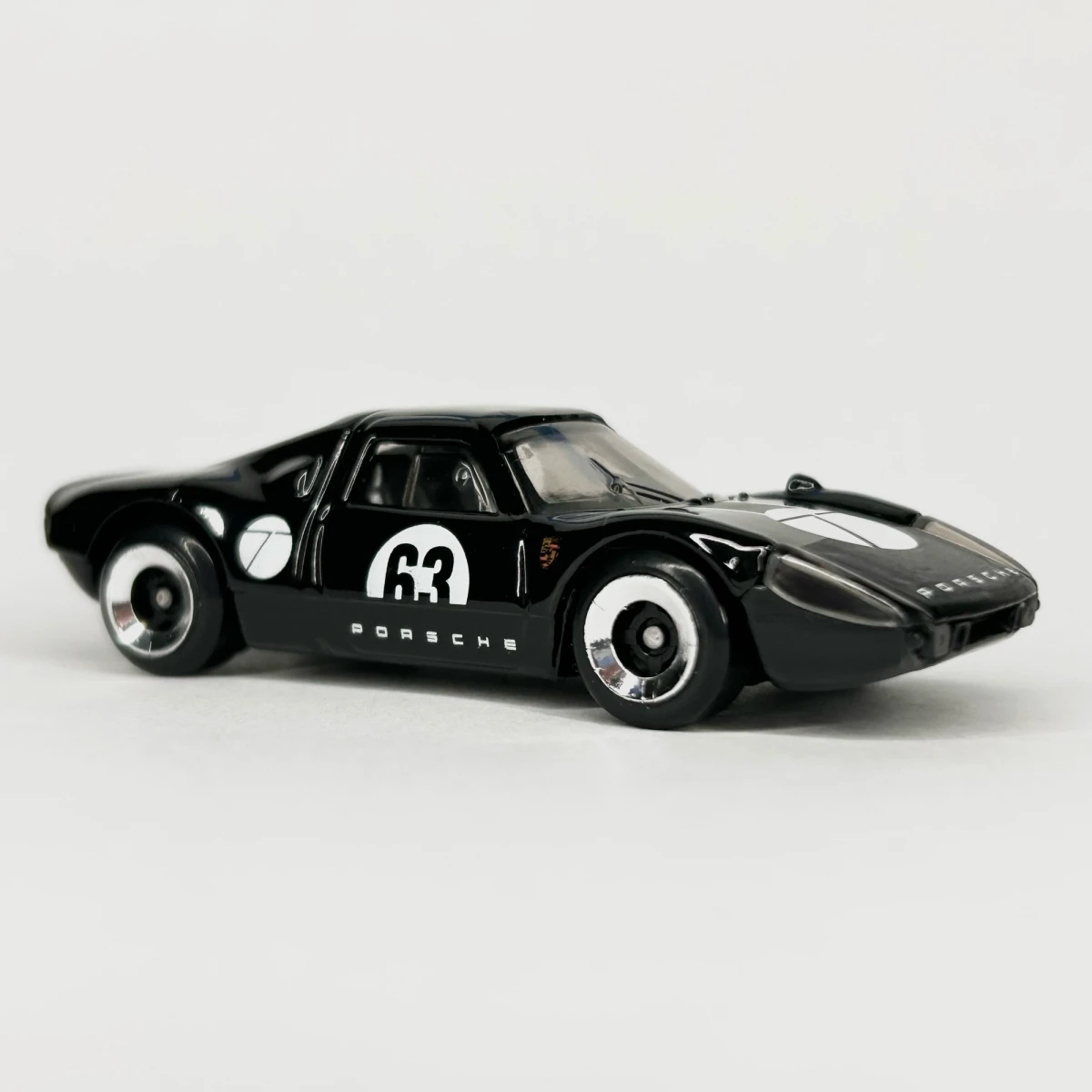 2025 Porsche 904 Carrera GTS Black: No Package: Image 7