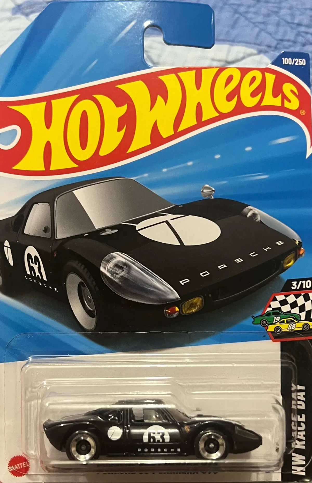 2025 Porsche 904 Carrera GTS Black: Long (INT): Image 3