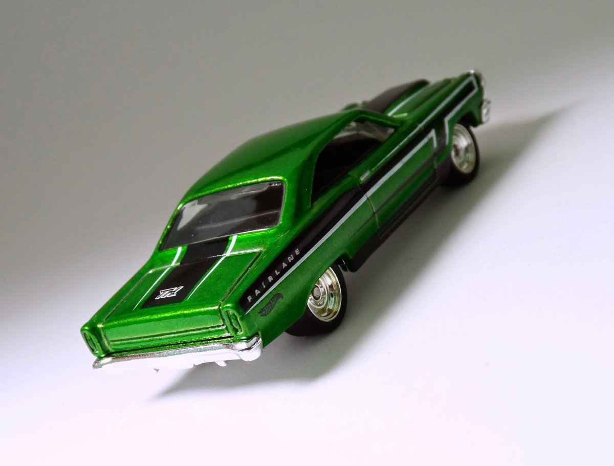 2012 66 Ford 427 Fairlane Green: Image 4
