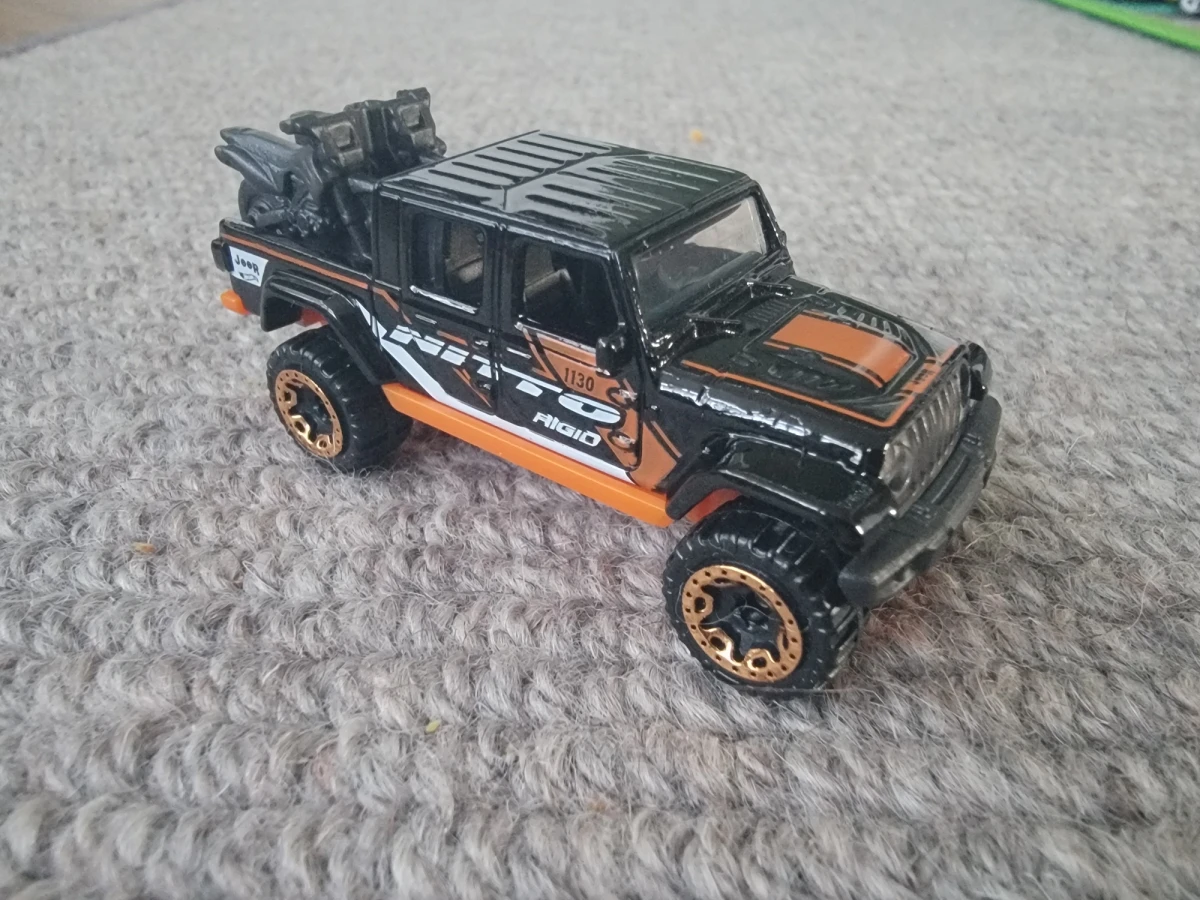 2025 20 Jeep Gladiator Black: No Package: Image 3