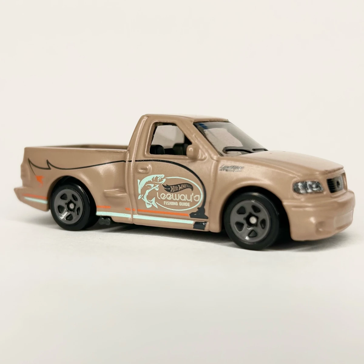 2025 99 Ford F-150 SVT Lightning: No Package: Image 6