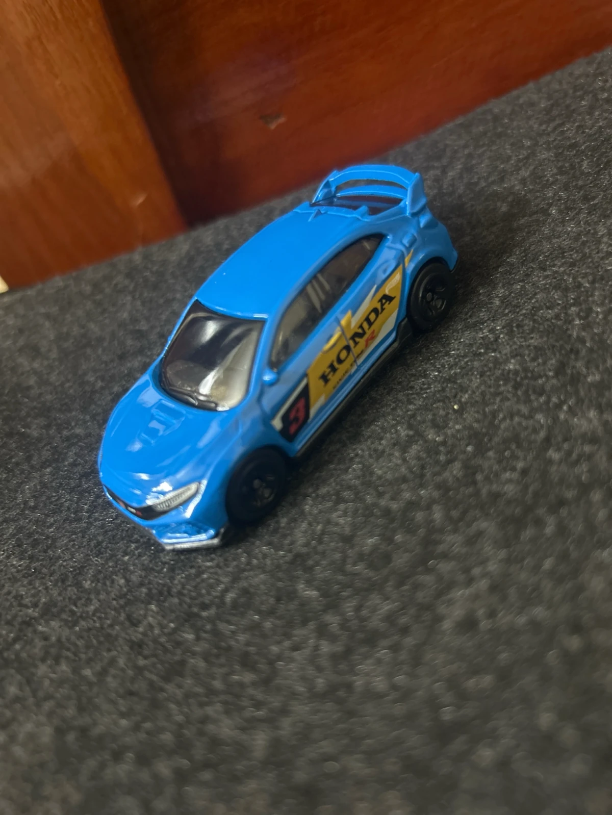 2025 2018 Honda Civic Type R Blue: No Package: Image 5