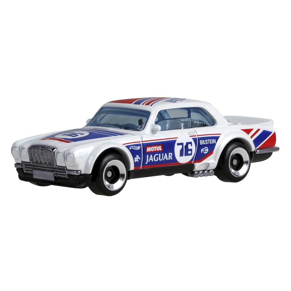 2025 Jaguar XJC V12 Coupe White: Image 4