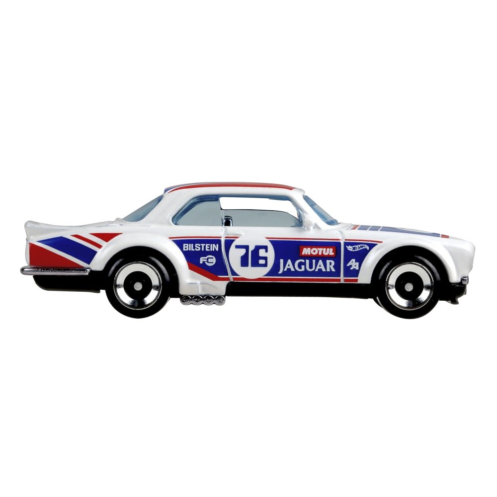 2025 Jaguar XJC V12 Coupe White: Image 6