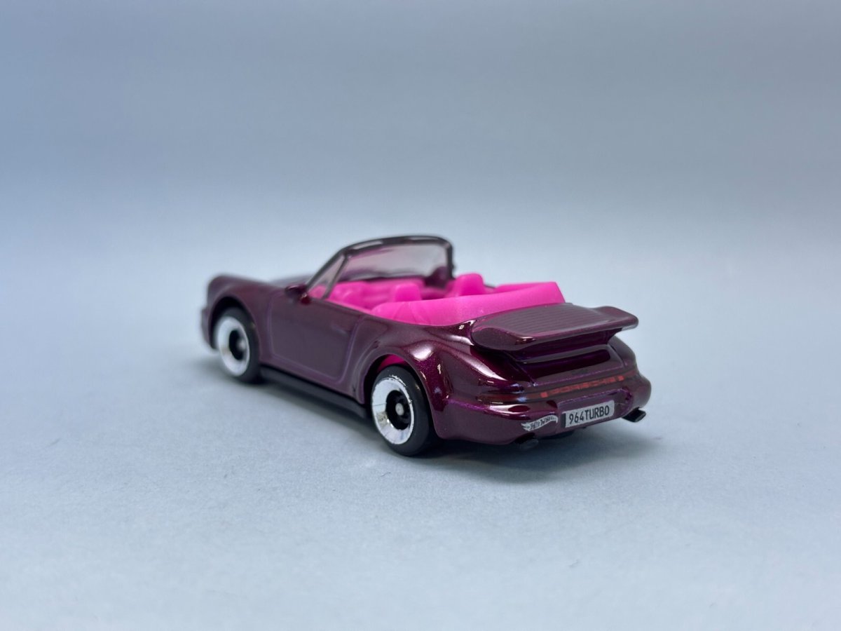 2025 Porsche 911 Turbo Cabriolet Purple: Image 3