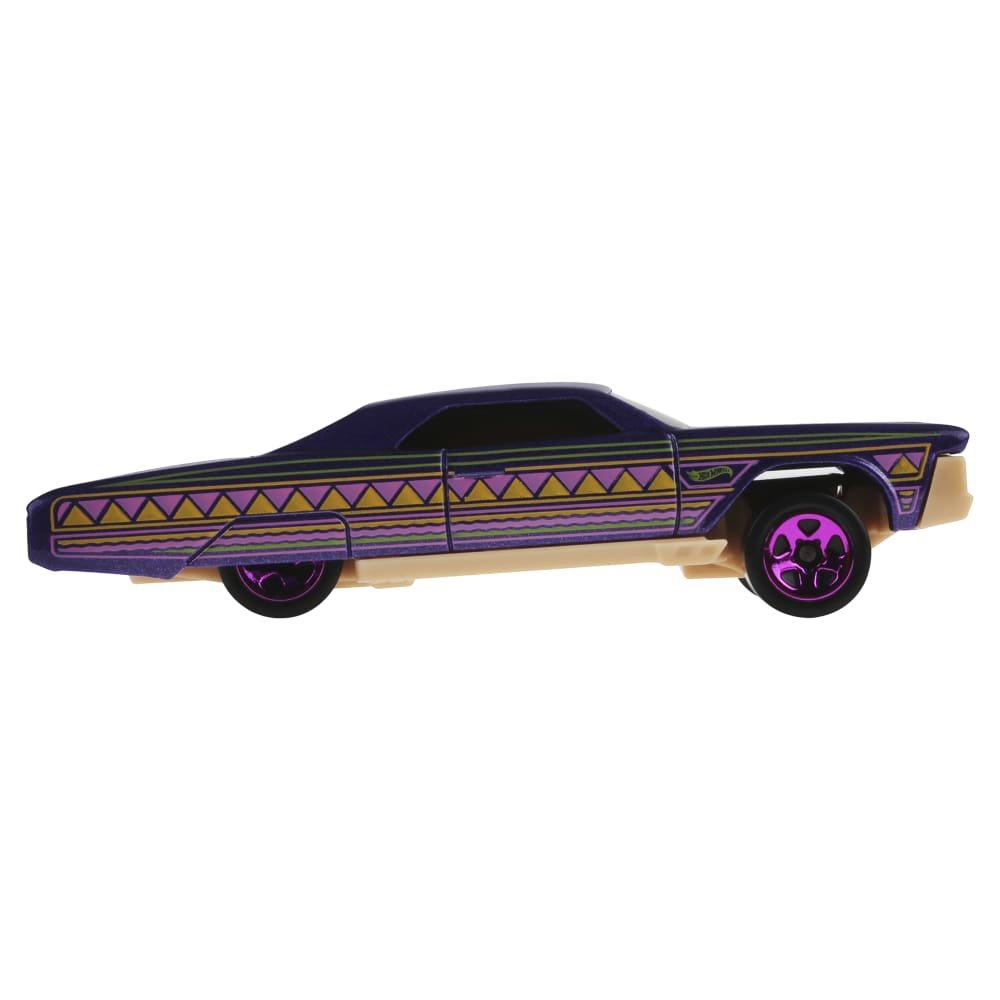 2025 Layin' Lowrider Purple: Image 6