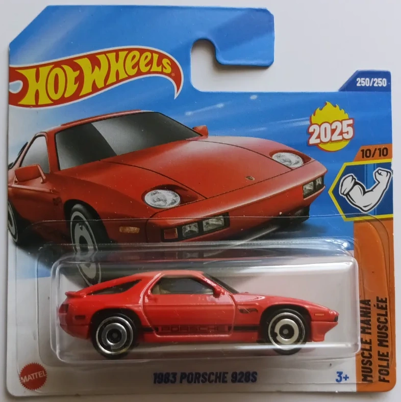 2025 1983 Porsche 928S Red: Short: Image 3