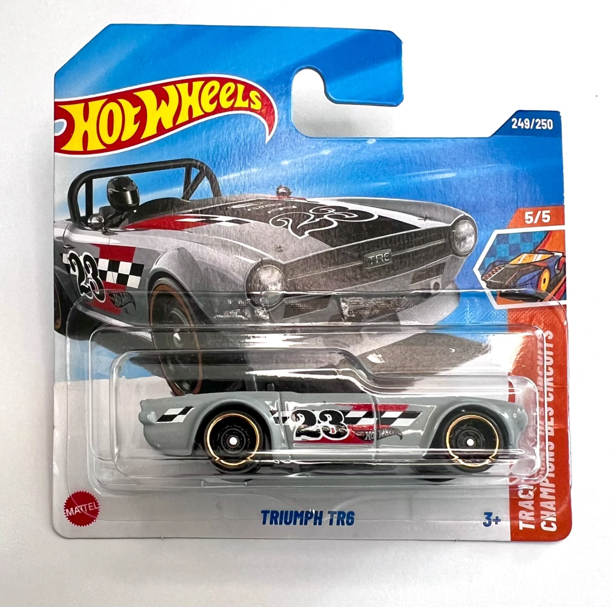 2025 Triumph TR6 Grey: Short: Image 2