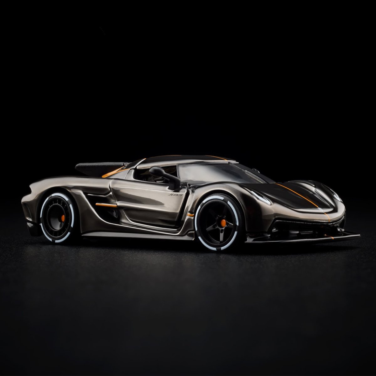 2025 Koenigsegg Jesko Absolut Black: Image 18